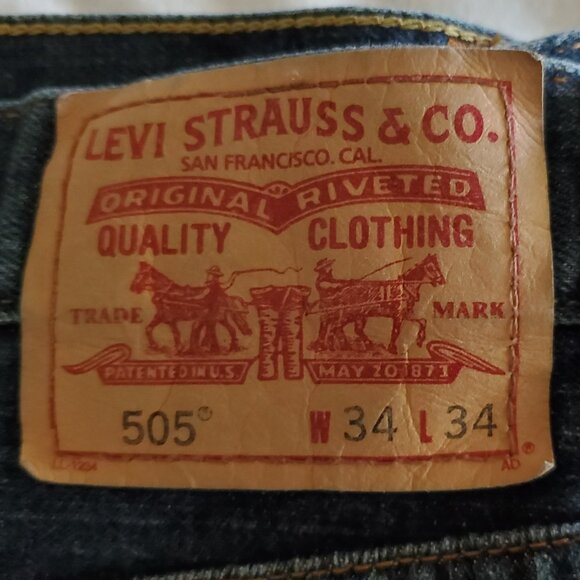 Levi's 505 Men's 34x34 Regular Fit Straight Leg Jeans Actual 17.5x33.5 - Picture 2 of 10